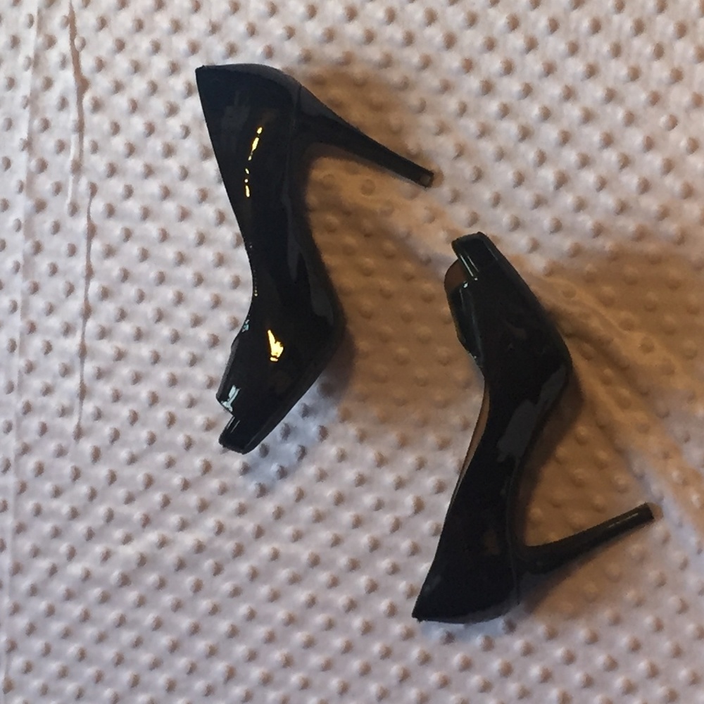 Antonio Melane black peep toe heels size 8.5